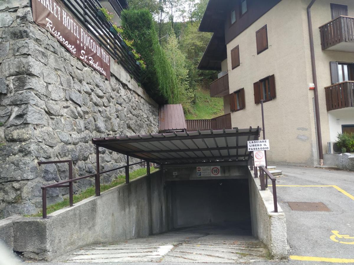 Ferienwohnung La Mansarda Di Emma Pinzolo Exterior foto