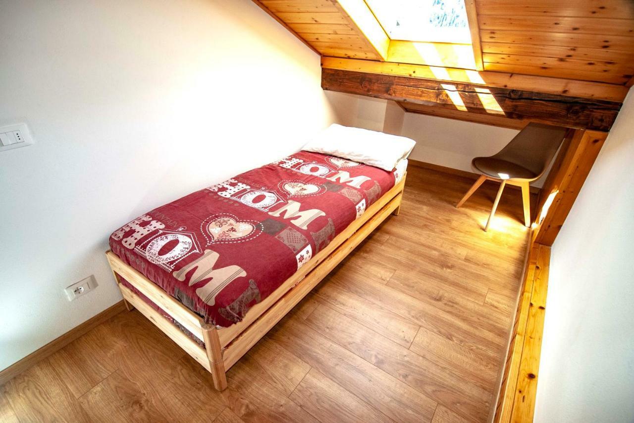 Ferienwohnung La Mansarda Di Emma Pinzolo Exterior foto