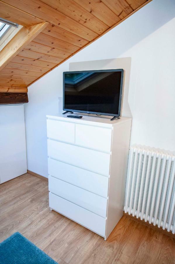 Ferienwohnung La Mansarda Di Emma Pinzolo Exterior foto
